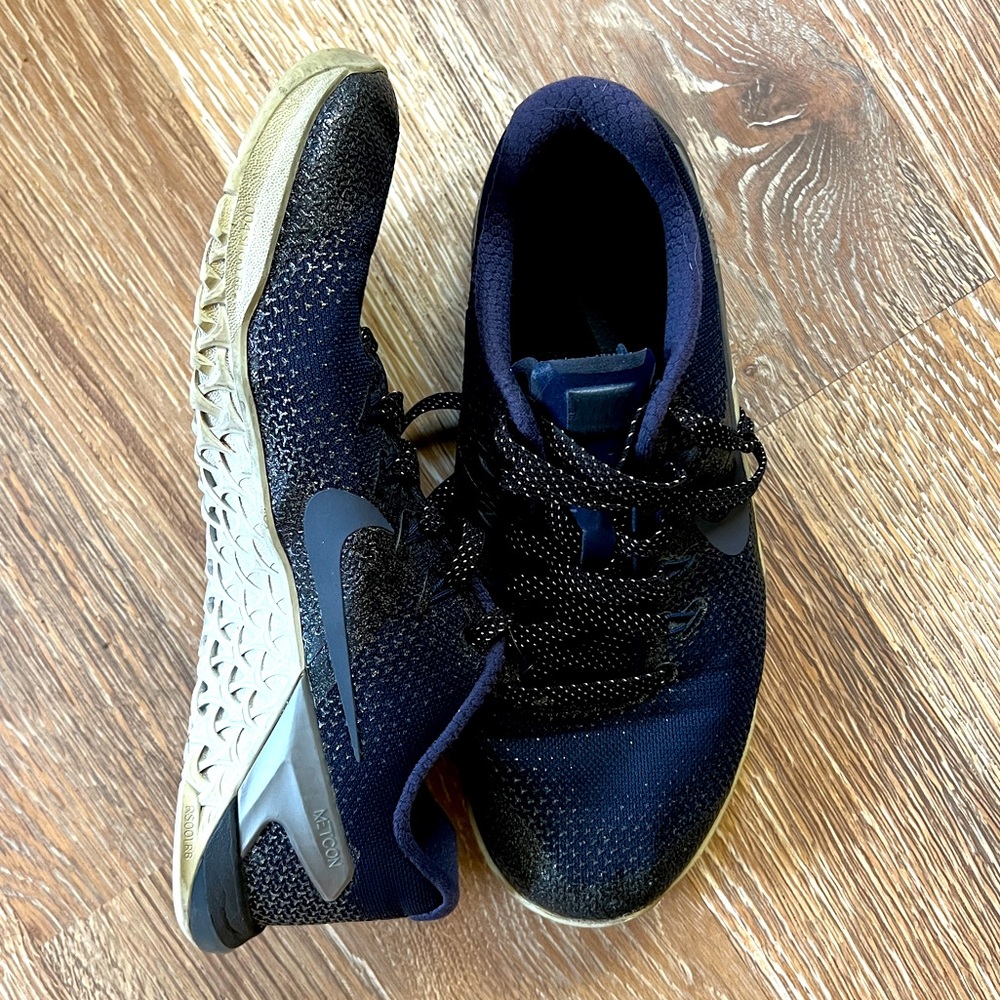 Nike Metcon 4 Sz 8.5 Women